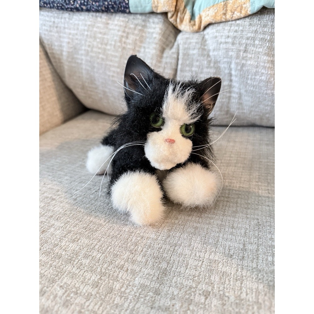 FURREAL FRIENDS Black White Cat Kitten 2002 Purrs Meows Moves Tested